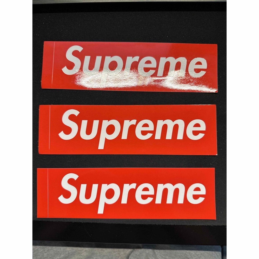 Supreme(シュプリーム)のRさん　supreme ステッカー4枚 メンズのファッション小物(その他)の商品写真