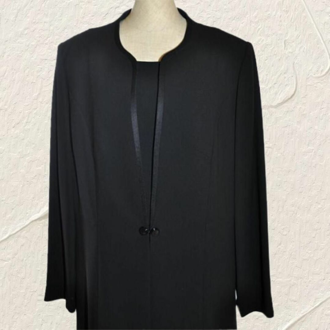 新品  19号 ブラックフォーマル  大きいサイズ ワンピース スーツ レディースのフォーマル/ドレス(礼服/喪服)の商品写真