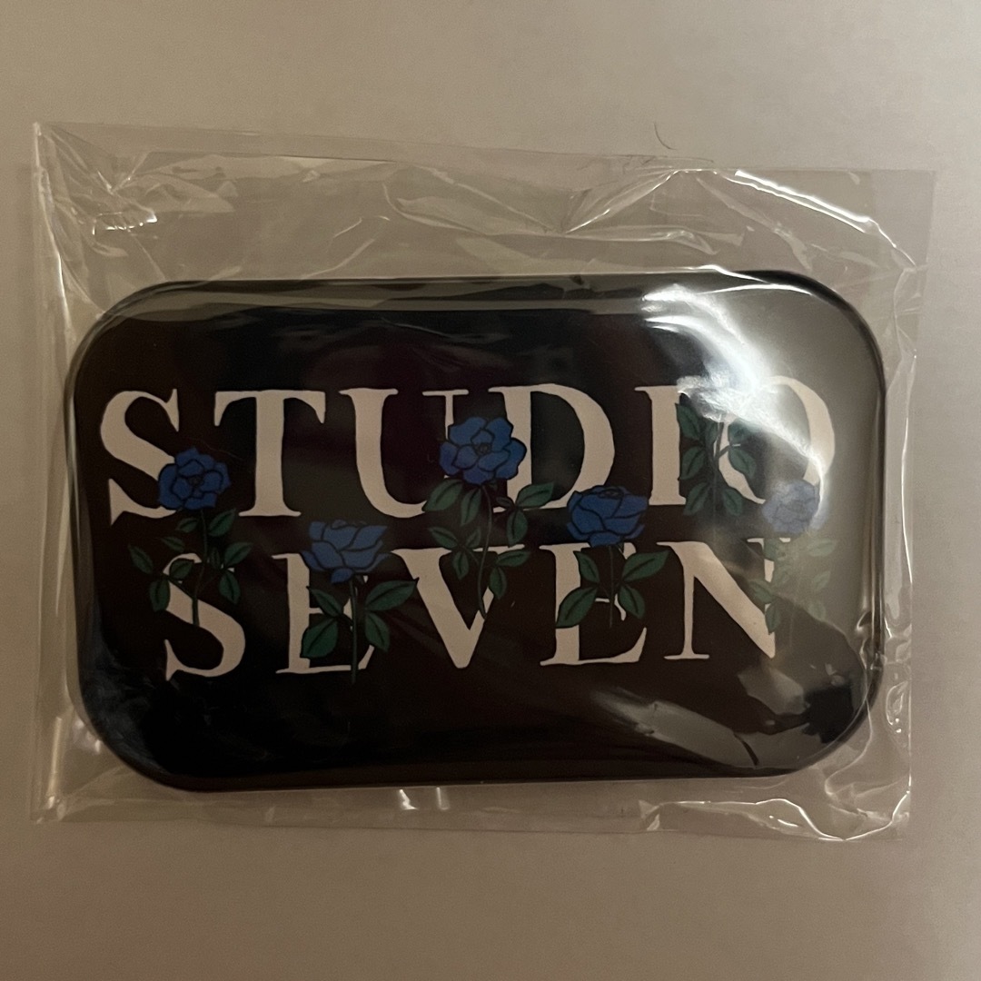 STUDIO SEVEN 缶バッジ ノベルティ | フリマアプリ ラクマ
