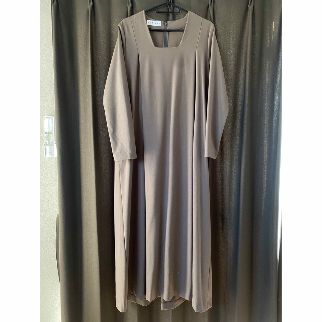 375cm身幅リムアーク　Square neck dress