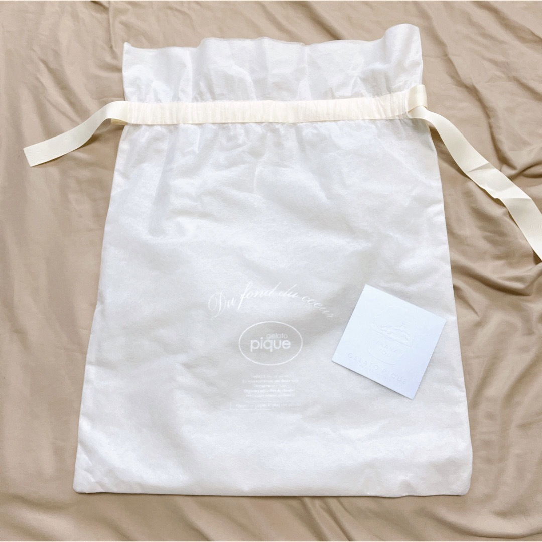 gelato pique(ジェラートピケ)のジェラートピケ　不織布バッグ　巾着　ショップバッグ　袋　サンキューカード付き レディースのバッグ(ショップ袋)の商品写真