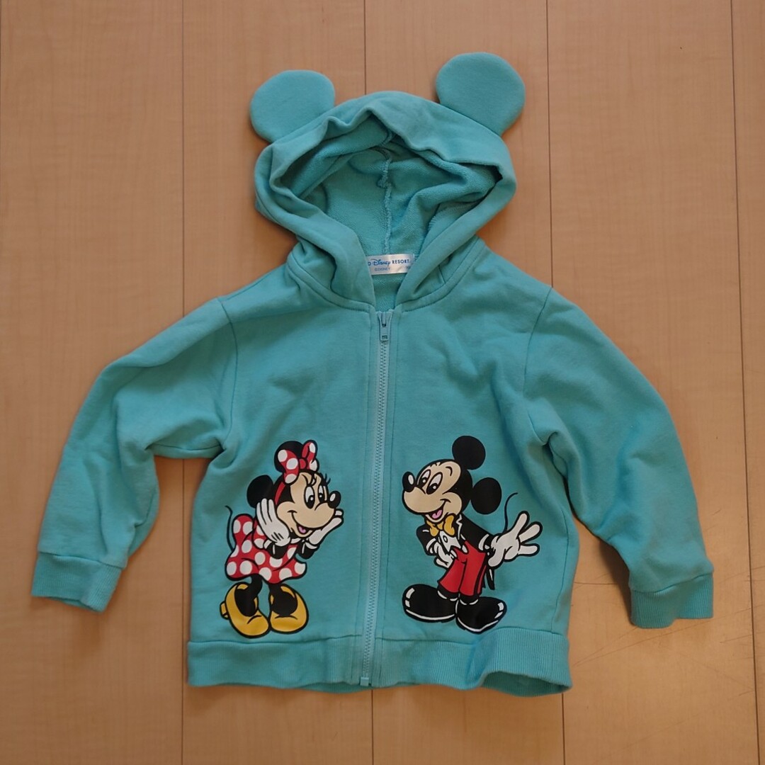 Disney(ディズニー)のディズニー　パーカー　水色　90サイズ キッズ/ベビー/マタニティのキッズ服男の子用(90cm~)(ジャケット/上着)の商品写真