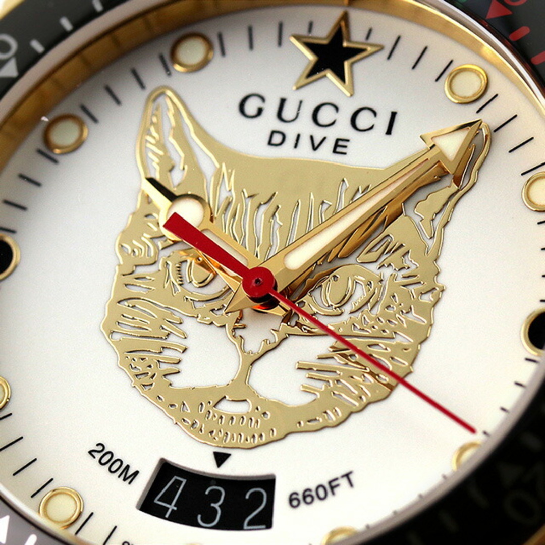 Gucci(グッチ)の【新品】グッチ GUCCI 腕時計 メンズ YA136322 ダイヴ クオーツ ホワイト/ゴールドxホワイト アナログ表示 メンズの時計(腕時計(アナログ))の商品写真