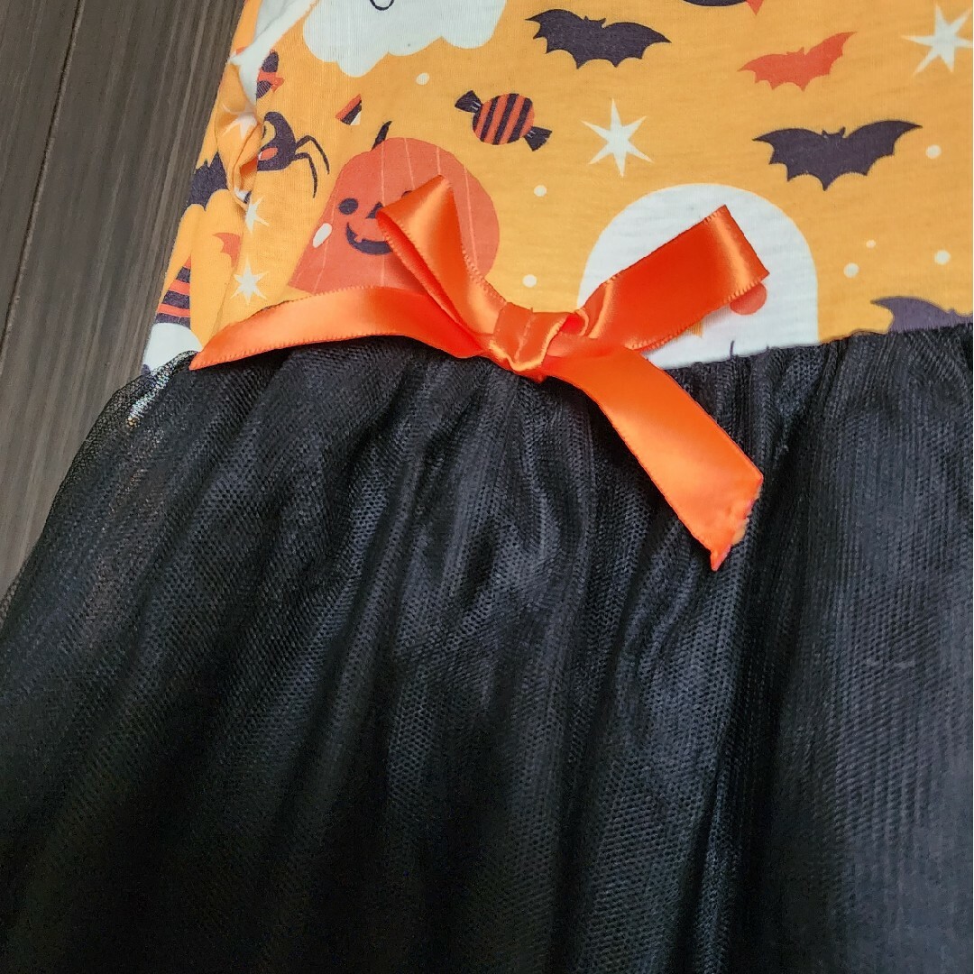 ハロウィン🎃ワンピース100サイズ キッズ/ベビー/マタニティのキッズ服女の子用(90cm~)(ワンピース)の商品写真