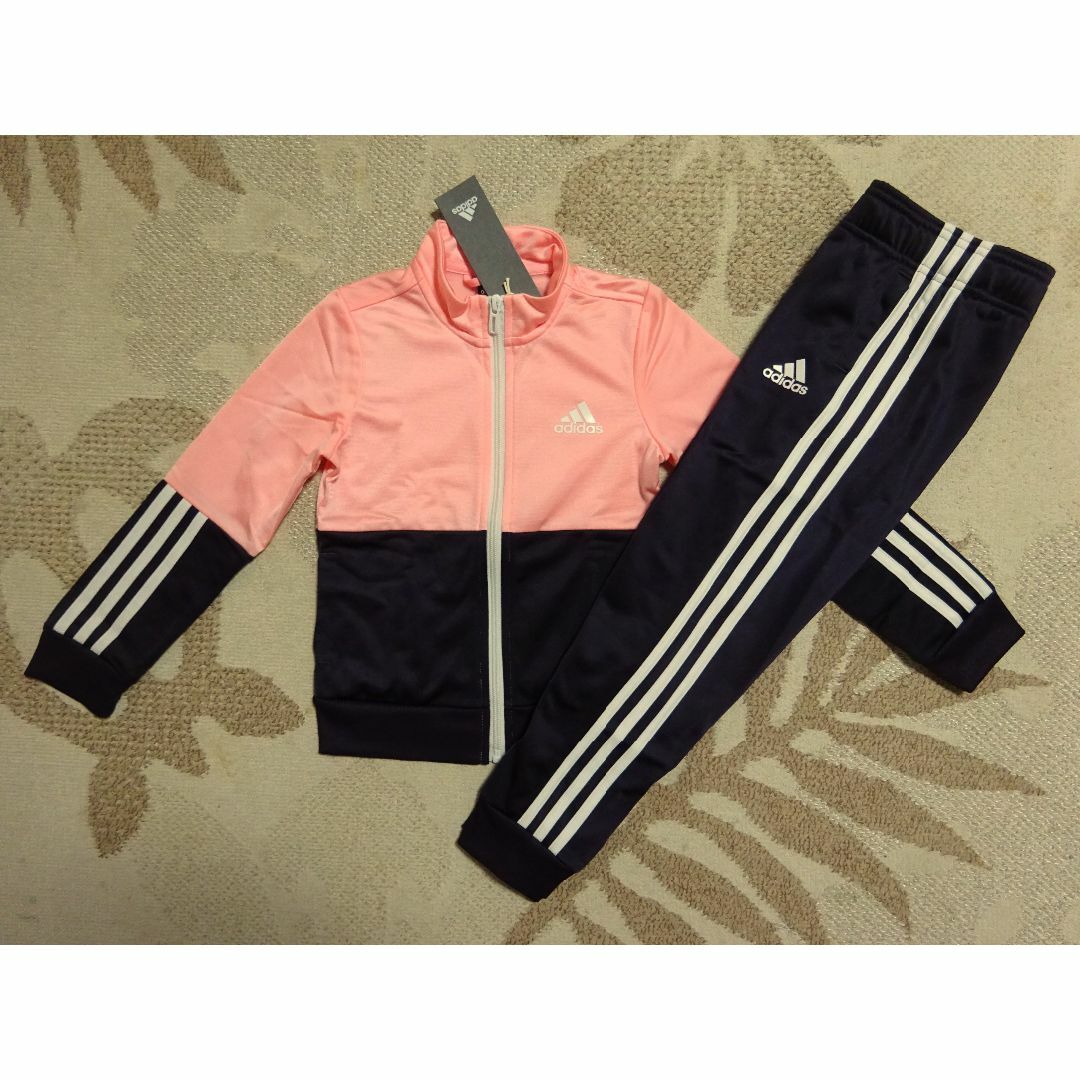 adidas - 新品♪アディダス♪ガールズ♪120♪かわいいカラーのジャージ