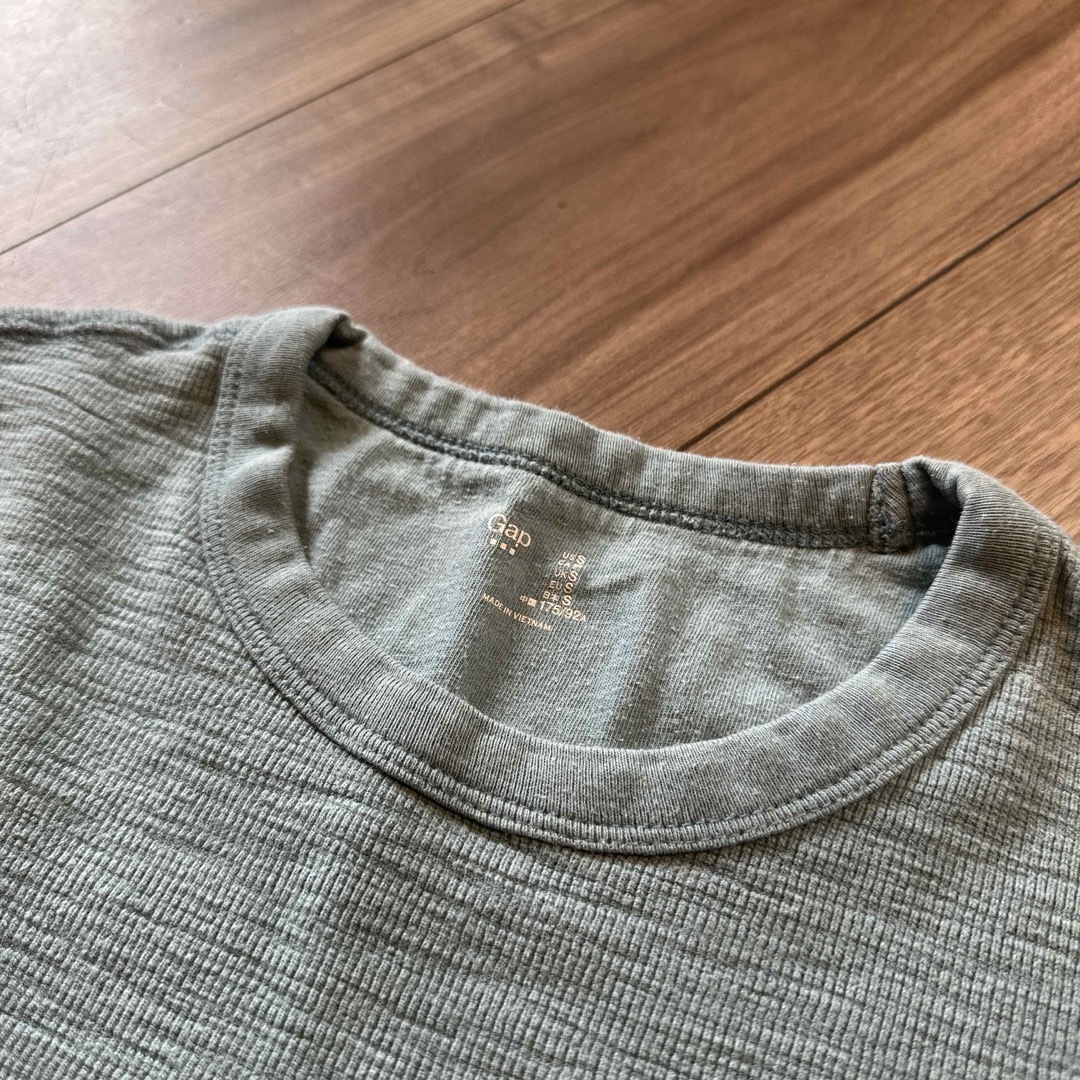 GAP(ギャップ)のGAP くすみブルーのシンプルカットソー　長袖　レディースにも メンズのトップス(Tシャツ/カットソー(七分/長袖))の商品写真