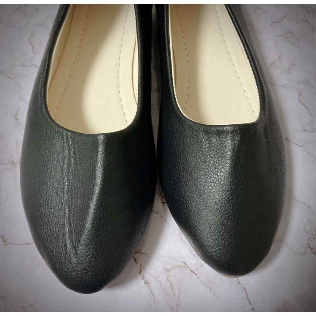 22.5cm 22.0cm パンプス フラットシューズ 軽量　靴　黒 レディースの靴/シューズ(ハイヒール/パンプス)の商品写真