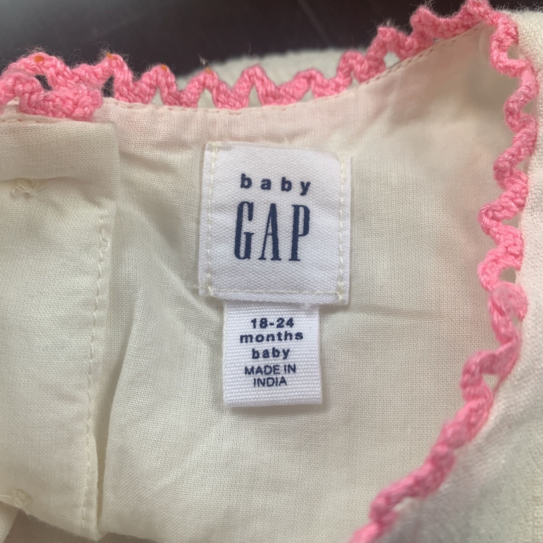 GAP(ギャップ)の子供服　GAP ワンピース　パンツ付き　90cm キッズ/ベビー/マタニティのキッズ服女の子用(90cm~)(ワンピース)の商品写真