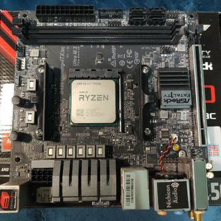 Core i7 7700とマザーボード　ジャンク品