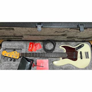 フェンダー(Fender)のfender American professional Ⅱ V(エレキベース)