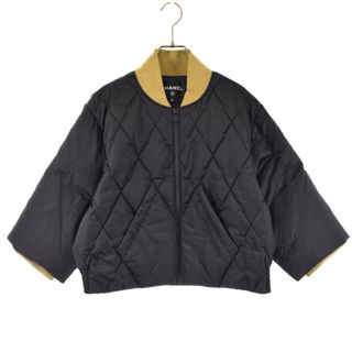 シャネル(CHANEL)のCHANEL シャネル 17Pre-Fall Quilted Puffer Cropped 3/4 Sleeve Jacket P57120 キルティング クロップド ダウン ジップアップジャケット ブラック レディース(その他)