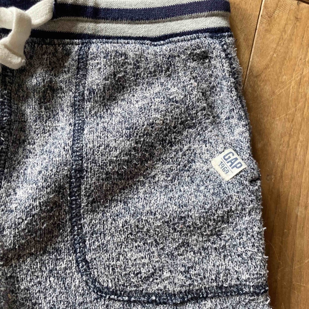 babyGAP(ベビーギャップ)のbaby GAP  裏起毛 パンツ  100 キッズ/ベビー/マタニティのキッズ服男の子用(90cm~)(パンツ/スパッツ)の商品写真