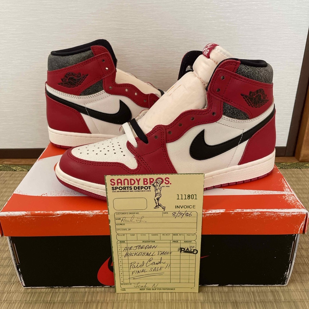 NIKE(ナイキ)のNike Air Jordan 1 Retro High OG Chicago メンズの靴/シューズ(スニーカー)の商品写真