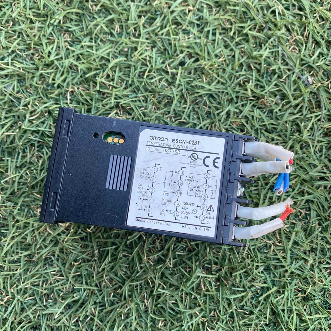 オムロン温度調節器(デジタル調節計 ベーシックタイプ) E5CN-C2BT
