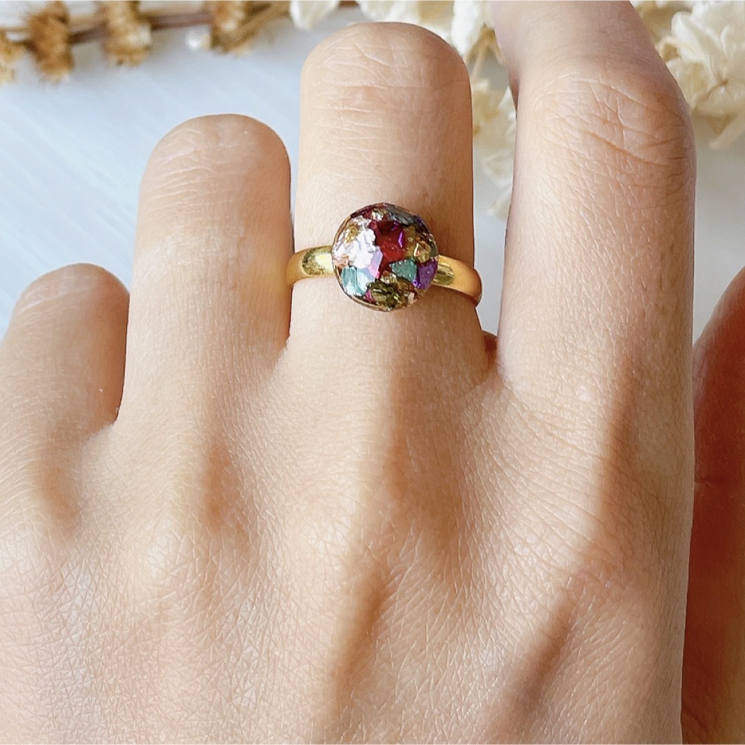 レジンリング　指輪　リング　一粒　クラッシュメタリック　サイズ　大人可愛い ハンドメイドのアクセサリー(リング)の商品写真