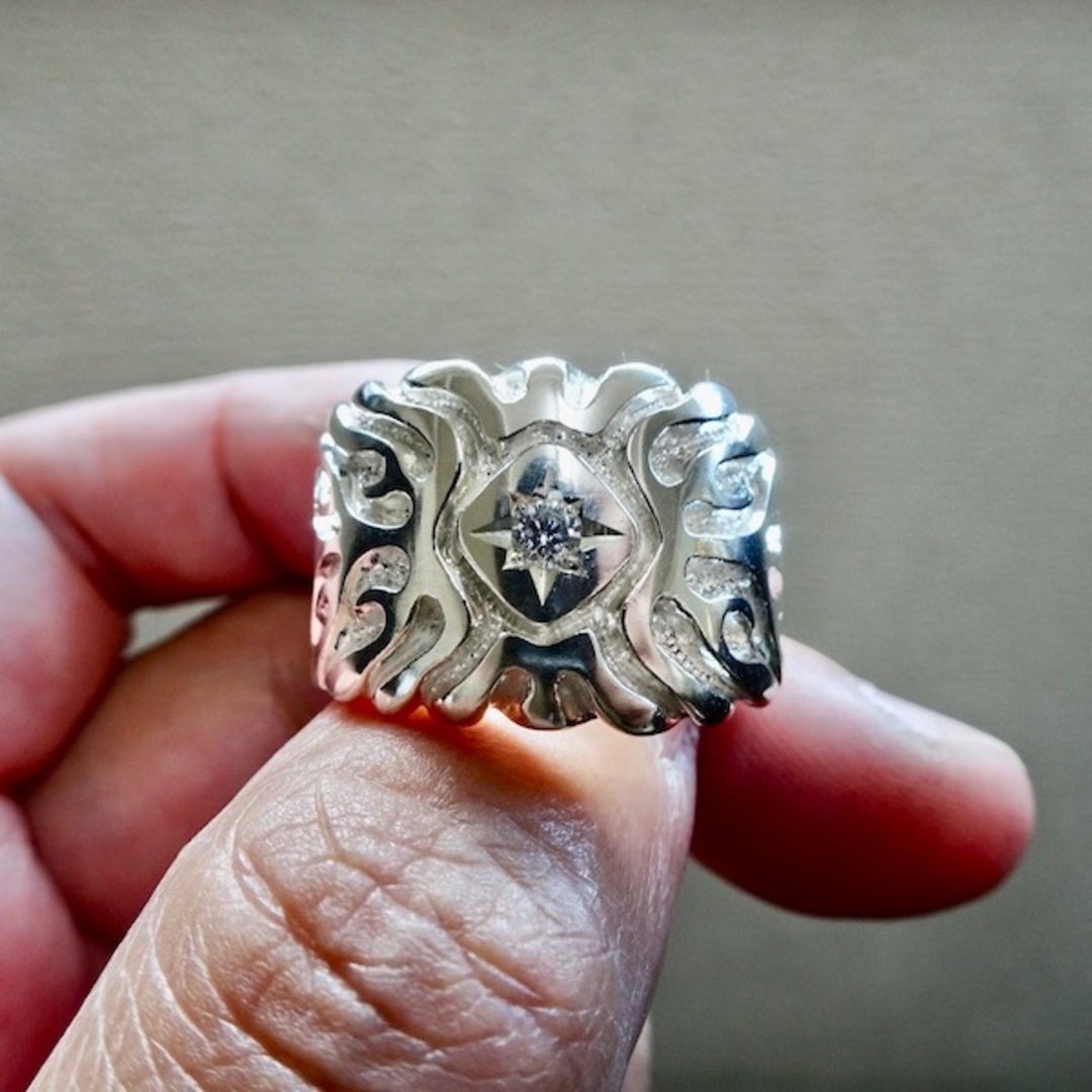 仁尾彫金『一つ星３mmダイヤ、ファイヤーパターン、プラチナリング』ハンドメイド2 メンズのアクセサリー(リング(指輪))の商品写真