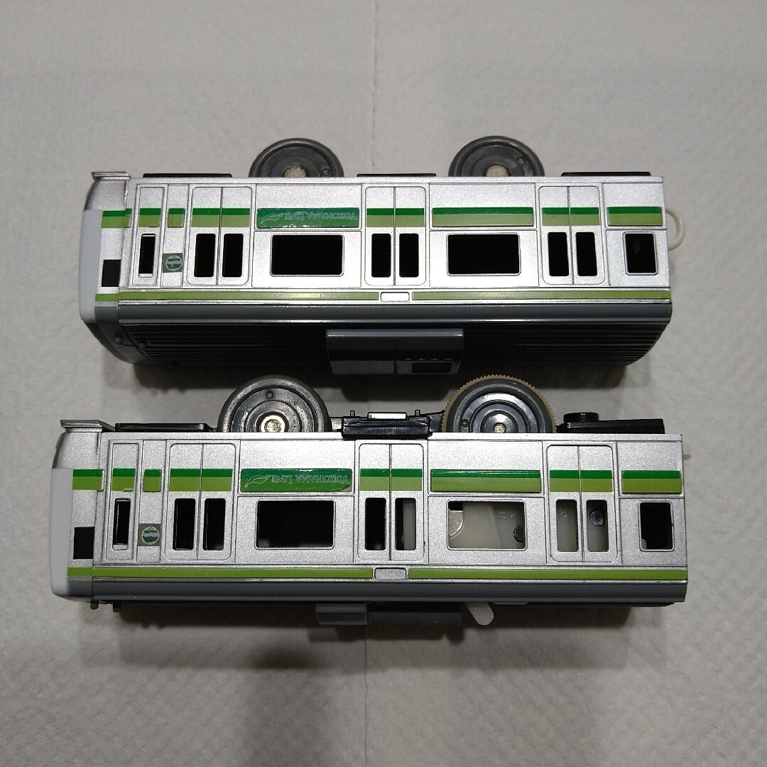 Takara Tomy - ４【中間車なし・旧メカ】プラレール E233系 横浜線