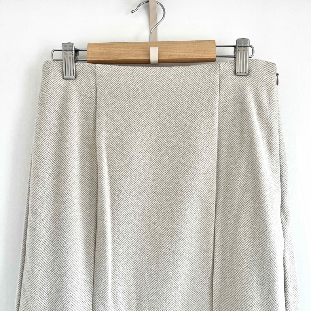 GU(ジーユー)の【GU】ヘリンボーン マーメイドロングスカート/ナチュラル レディースのスカート(ロングスカート)の商品写真