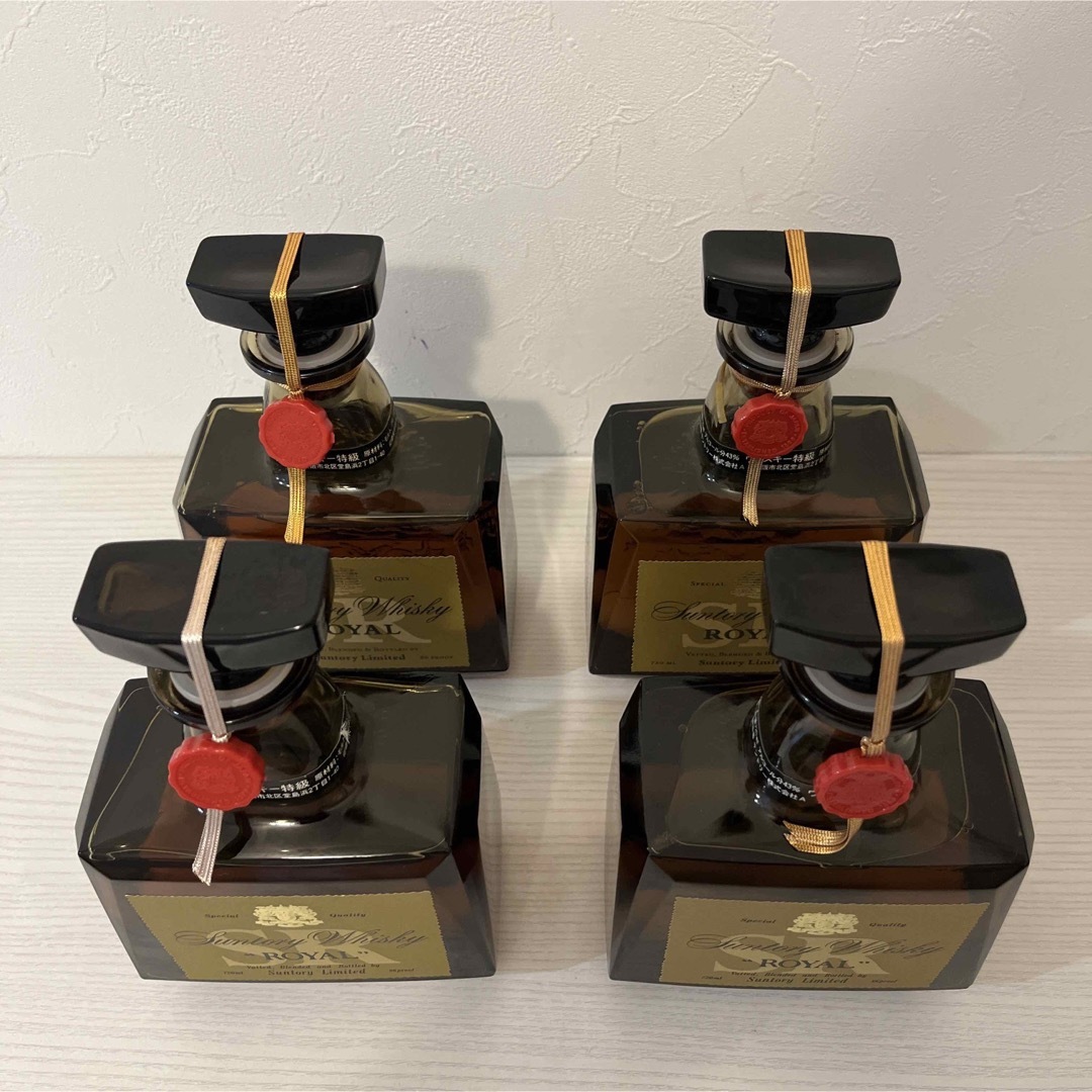 サントリー ローヤル 特級表記 4本セット新品未開封 2