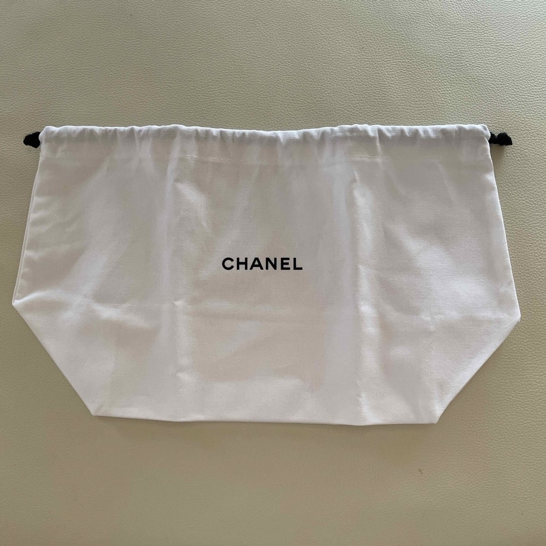 CHANEL(シャネル)のCHANEL巾着バッグ　値下げしました エンタメ/ホビーのコレクション(ノベルティグッズ)の商品写真