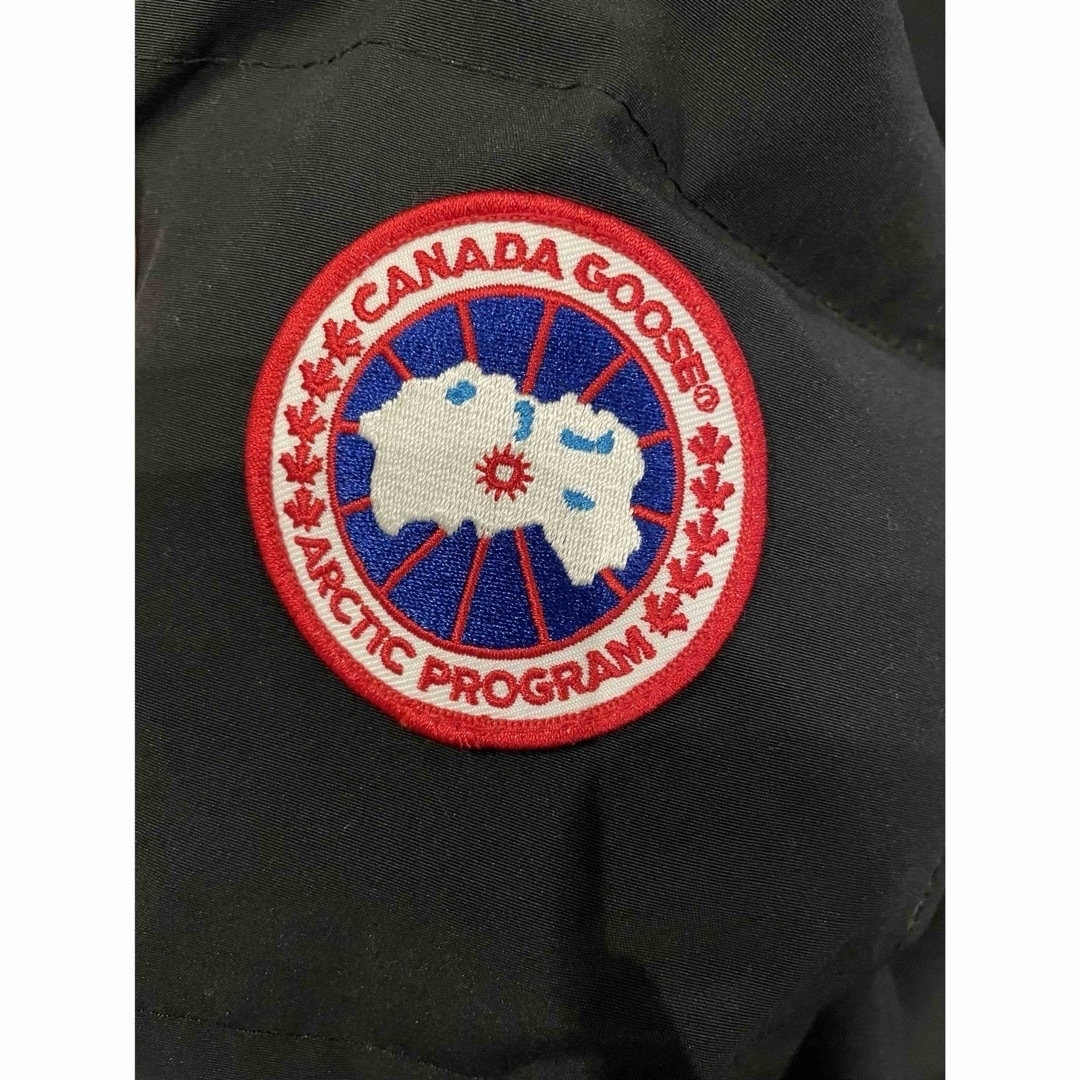 CANADA GOOSE(カナダグース)の【限定値下げ】カナダグース　マッケンジー　ダウン レディースのジャケット/アウター(ダウンジャケット)の商品写真