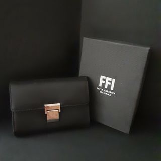 イタリア製　FATTA FABBRICA ITALIANA　財布(長財布)