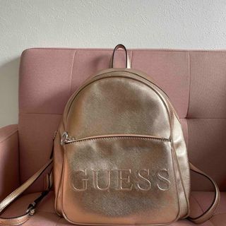 ゲス(GUESS)のGUESS リュック ゴールド(リュック/バックパック)