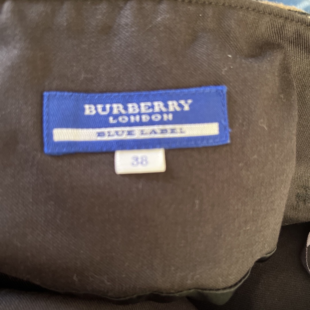 BURBERRY BLUE LABEL(バーバリーブルーレーベル)のバーバリー　ブルーレーベル　スカート レディースのスカート(ひざ丈スカート)の商品写真