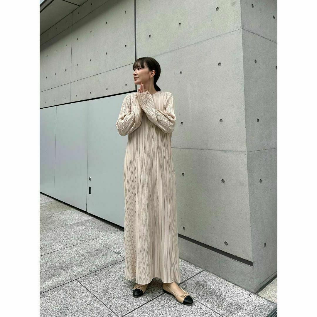 ClaSTEllaR 完売品 PLEATED LONG DRESS ブルー