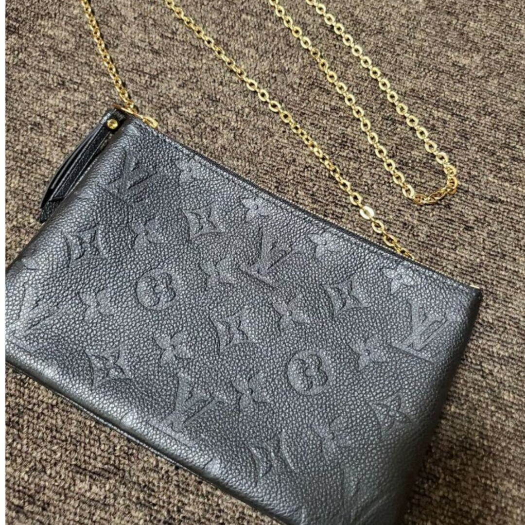 LOUIS VUITTON(ルイヴィトン)の金土お値下げ♪ルイヴィトンM68568ポシェット・ドゥーブル ジップ レディースのバッグ(ショルダーバッグ)の商品写真