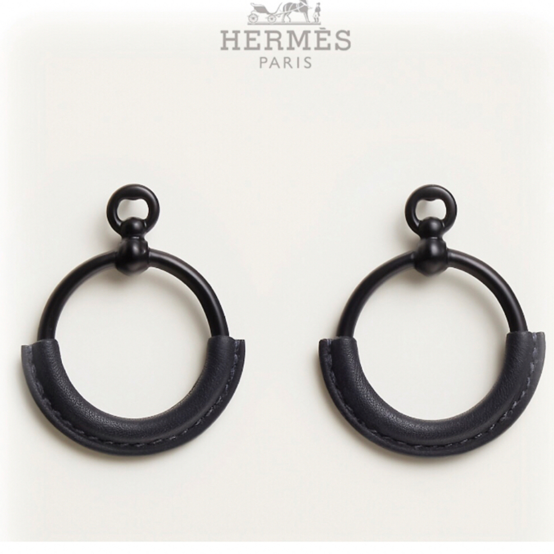 HERMES ピアス　ループ　ブラック