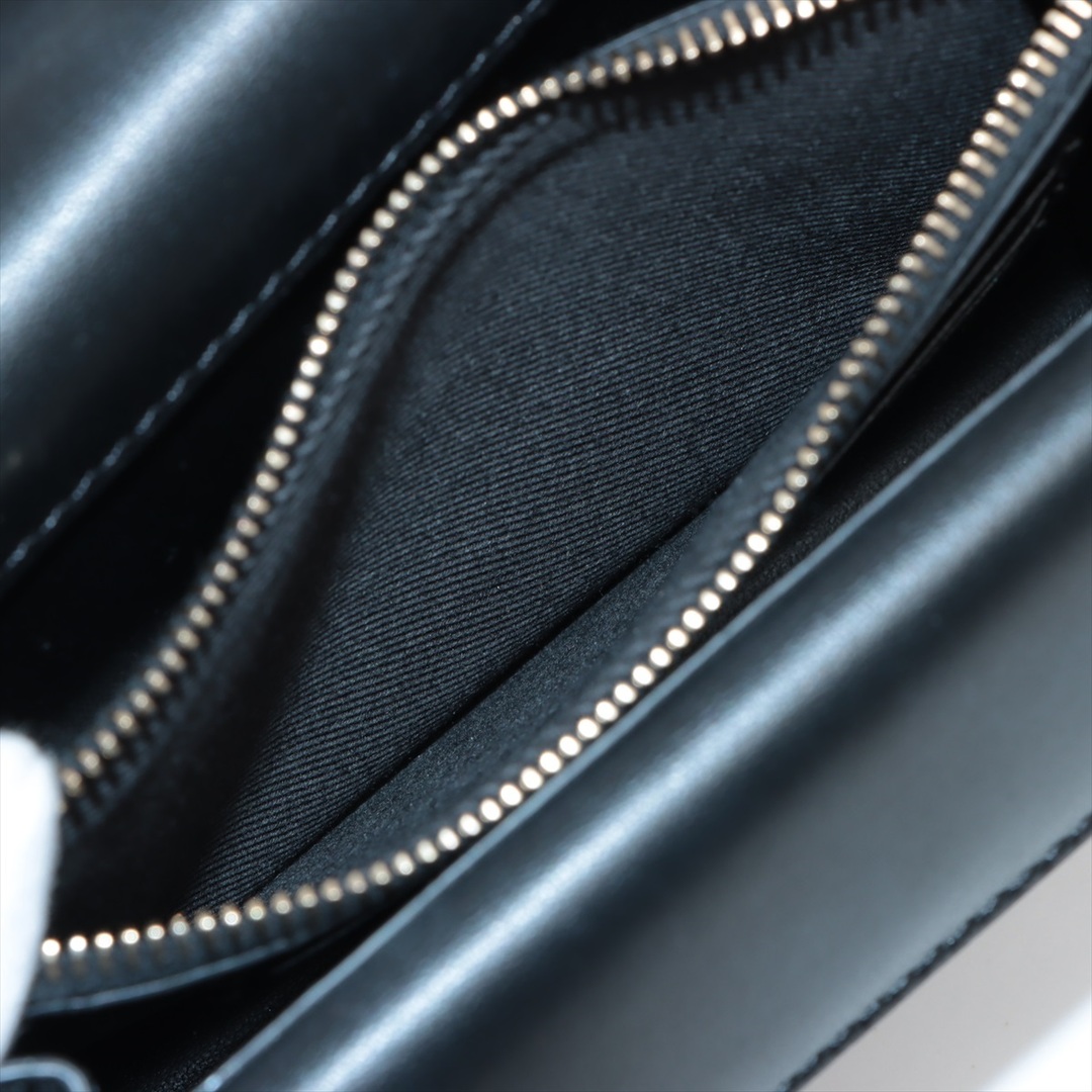 valentino garavani(ヴァレンティノガラヴァーニ)のヴァレンティノガラヴァーニ  レザー  ブラック レディース ショルダーバ レディースのバッグ(ショルダーバッグ)の商品写真