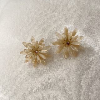 アクリルフラワーピアス(ピアス)