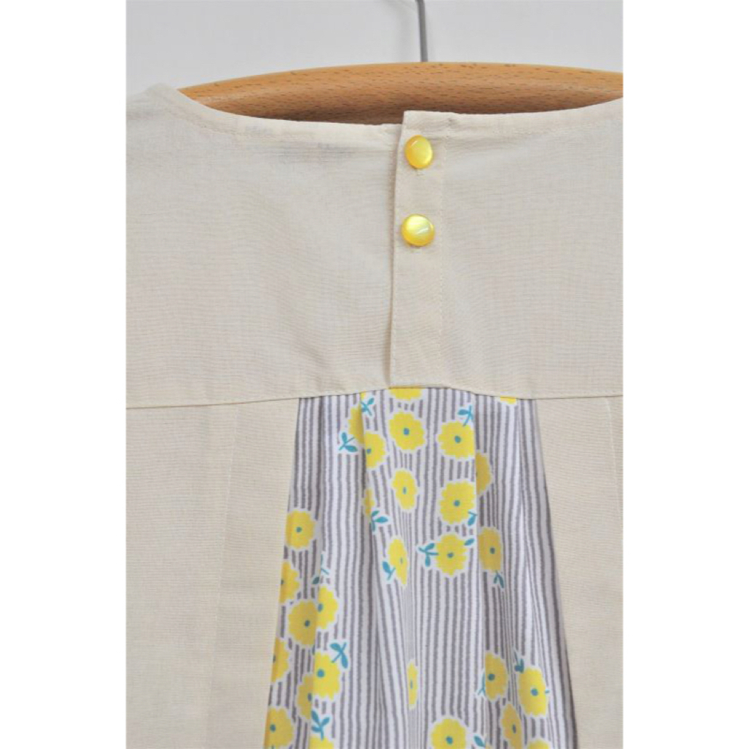 おてんばママ エプロン 保育士 割烹着 スモック NW-9028  7070 インテリア/住まい/日用品の日用品/生活雑貨/旅行(日用品/生活雑貨)の商品写真