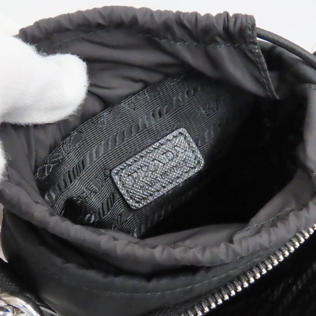 PRADA(プラダ)のプラダ ショルダーバッグ スマートフォンケース 2ZH155 ナイロン 黒 Ts498121 美品 メンズのバッグ(ショルダーバッグ)の商品写真