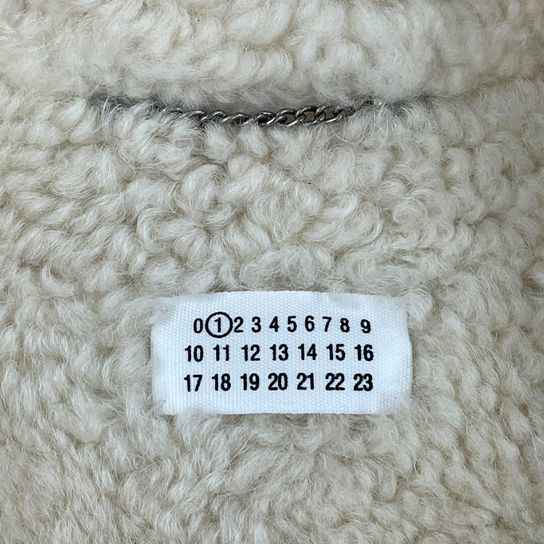 Maison Martin Margiela(マルタンマルジェラ)のMaison Margiela 19AW 品番 S51AM0334 ムートンコート ベージュ系 サイズ 38 正規品 / 32111 レディースのジャケット/アウター(ムートンコート)の商品写真