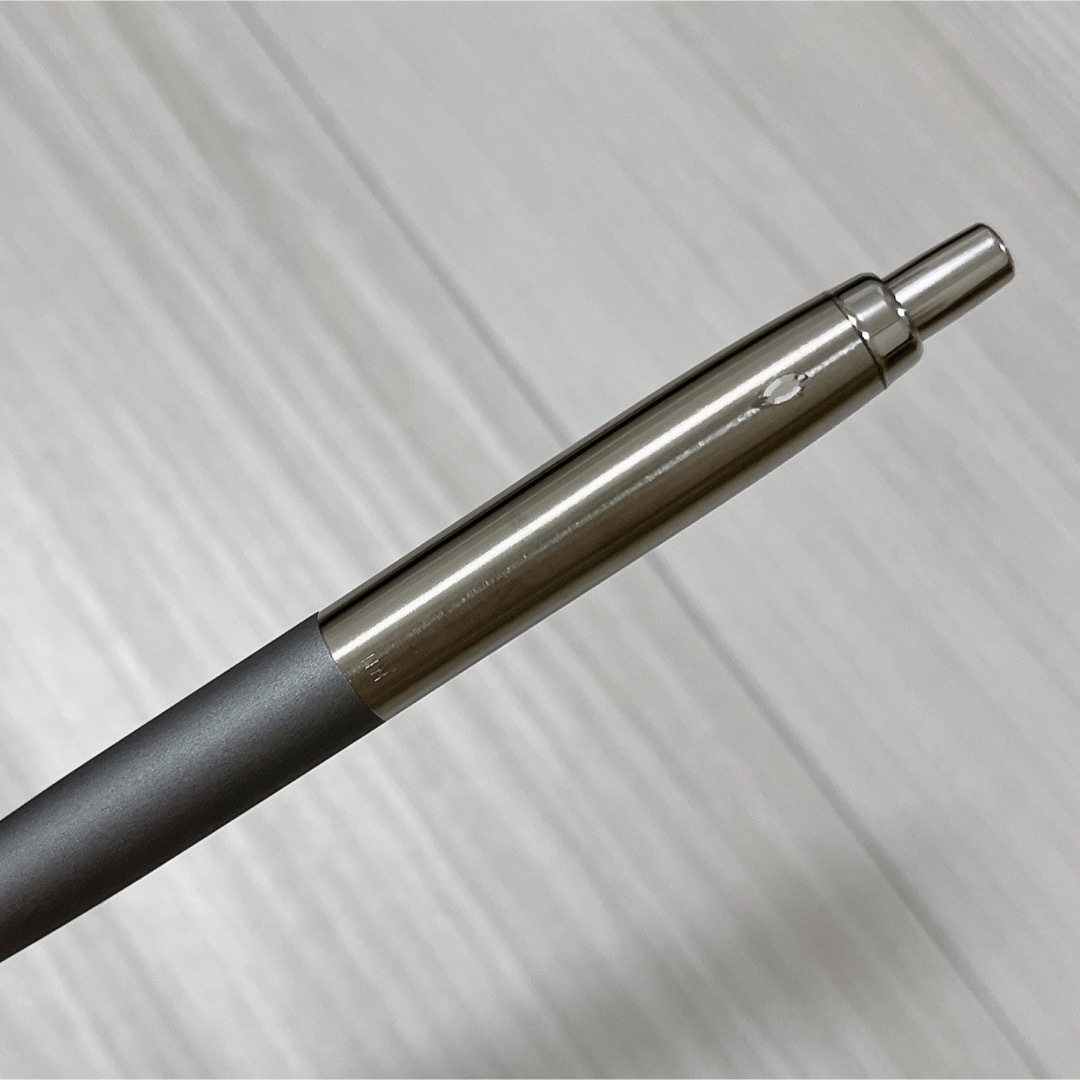 Parker(パーカー)のPARKER ララクリスティー ボールペン インテリア/住まい/日用品の文房具(ペン/マーカー)の商品写真