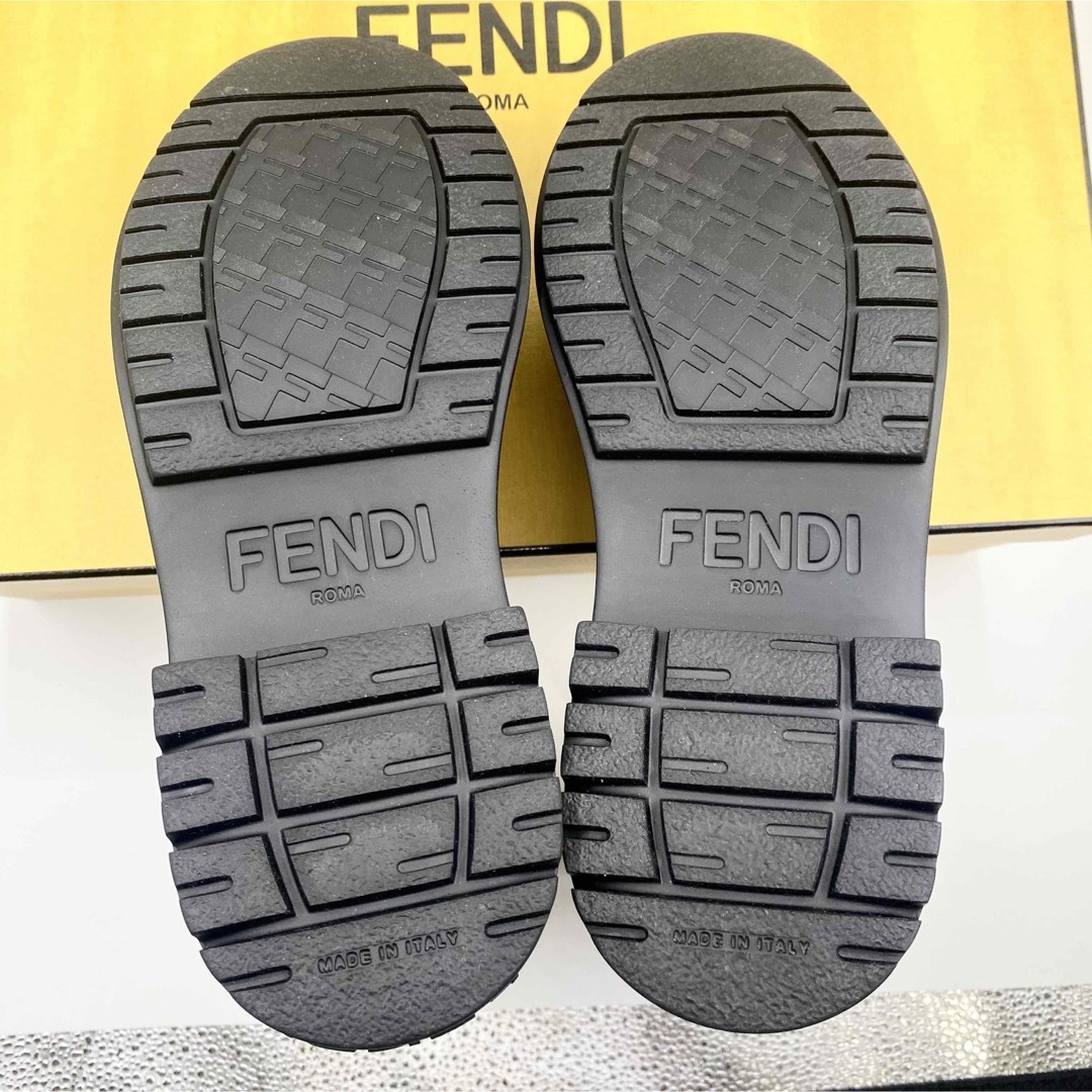 新品未使用！送料込み★FENDI★ドミノ バイカーブーツ FF サイドゴア