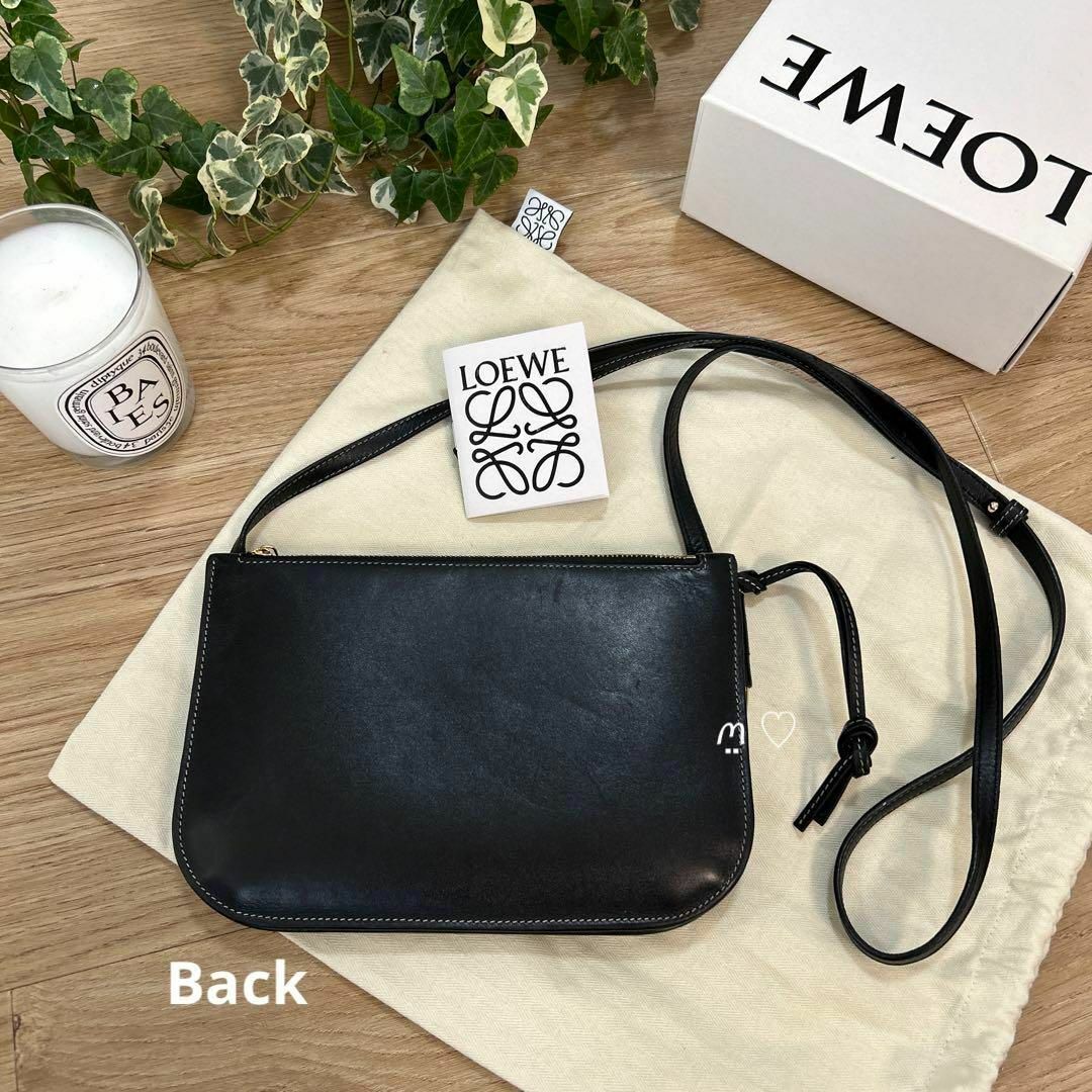 LOEWE ショルダーバッグ レザー ポシェット