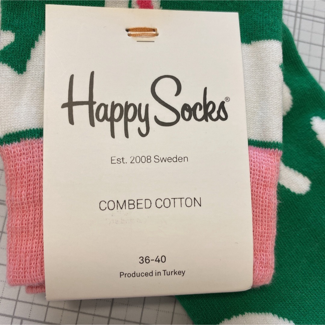 Happy Socks(ハッピーソックス)の新品未使用品 ハッピーソックス 靴下 うさぎ 緑 グリーン 兎 動物 レディースのレッグウェア(ソックス)の商品写真
