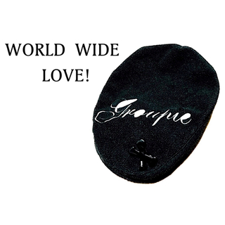 ワールドワイドラブ(WORLD WIDE LOVE!)のWORLD WIDE LOVE！【美品】バッジ付き 刺繍 ハンチング 帽子(ハンチング/ベレー帽)