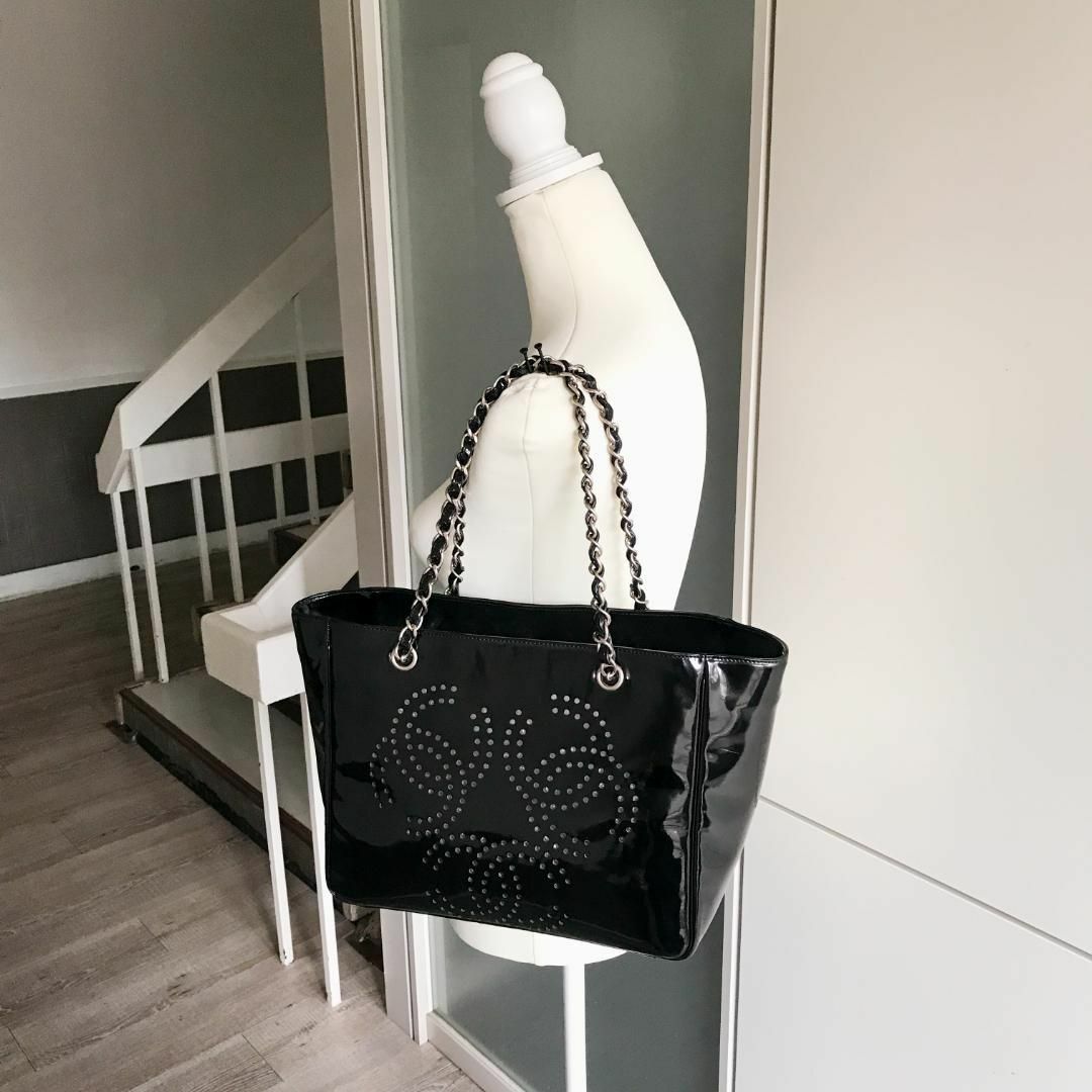 【ギャラ有】CHANEL エナメルチェーントートバッグ シャネル