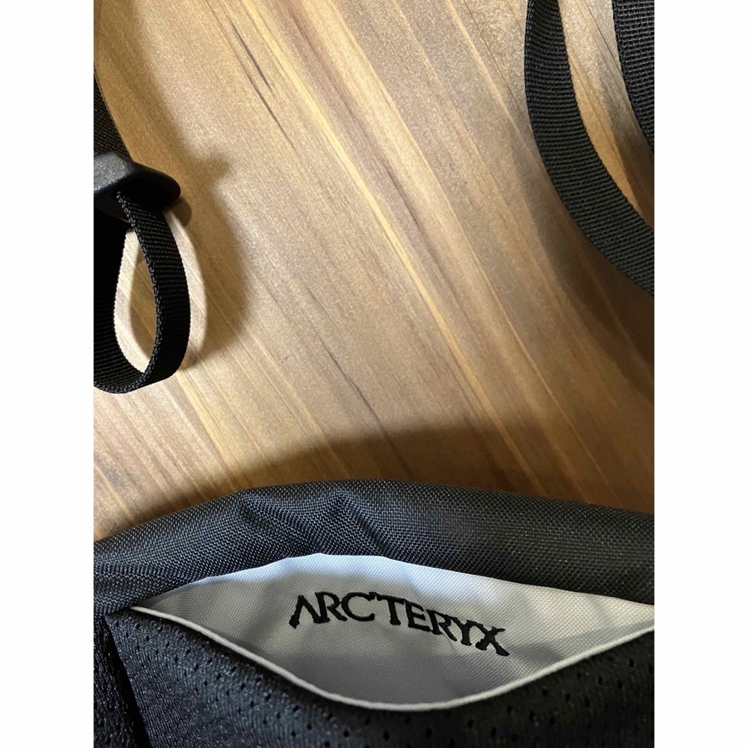 ARC'TERYX(アークテリクス)のアークテリクス　マンティス2 Mantis2 ブラック メンズのバッグ(ショルダーバッグ)の商品写真