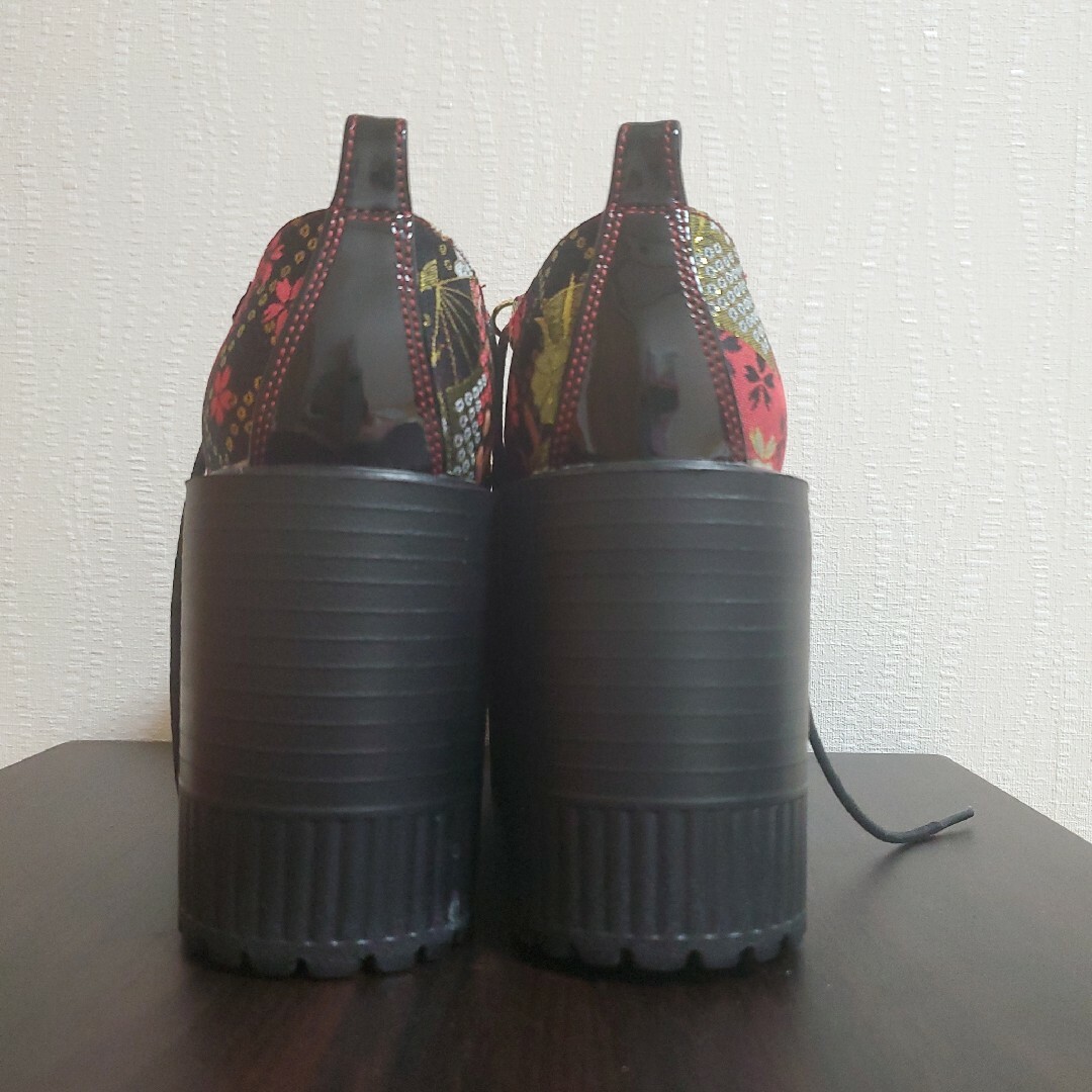 YOSUKE(ヨースケ)のヨースケ 和柄 厚底 シューズ レディースの靴/シューズ(ブーティ)の商品写真