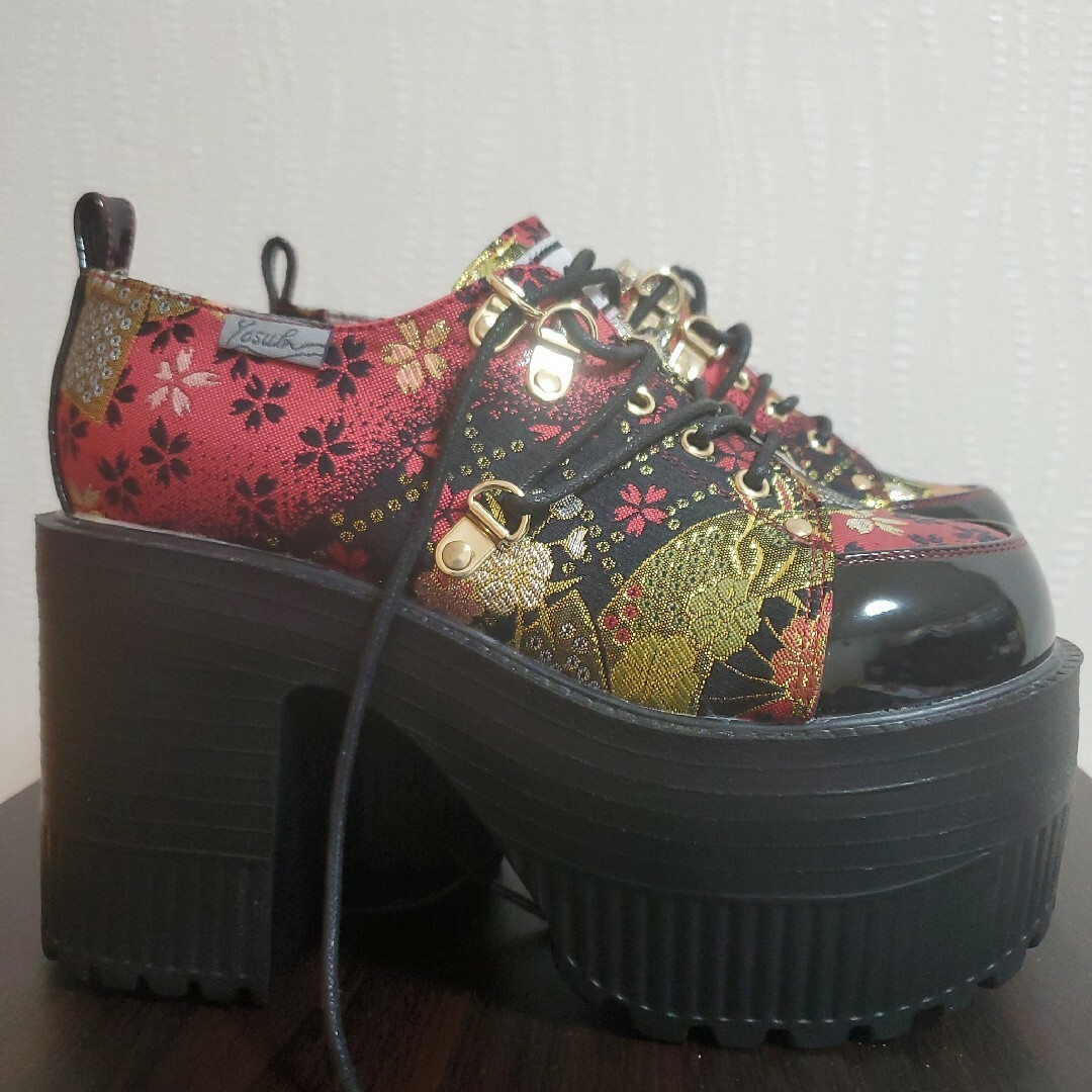 YOSUKE(ヨースケ)のヨースケ 和柄 厚底 シューズ レディースの靴/シューズ(ブーティ)の商品写真