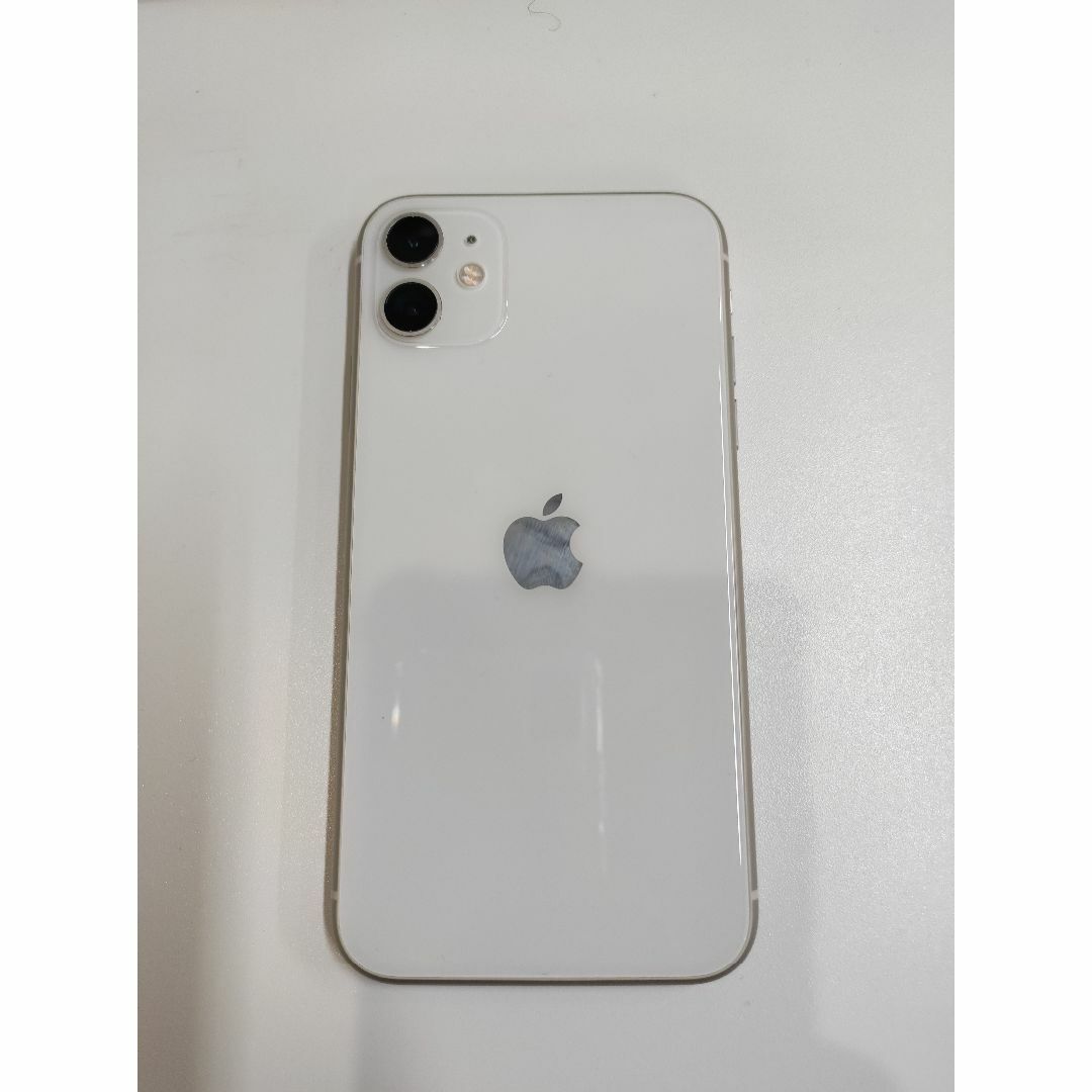 iPhone11 64GB　ホワイト SIMフリー 　美品 1