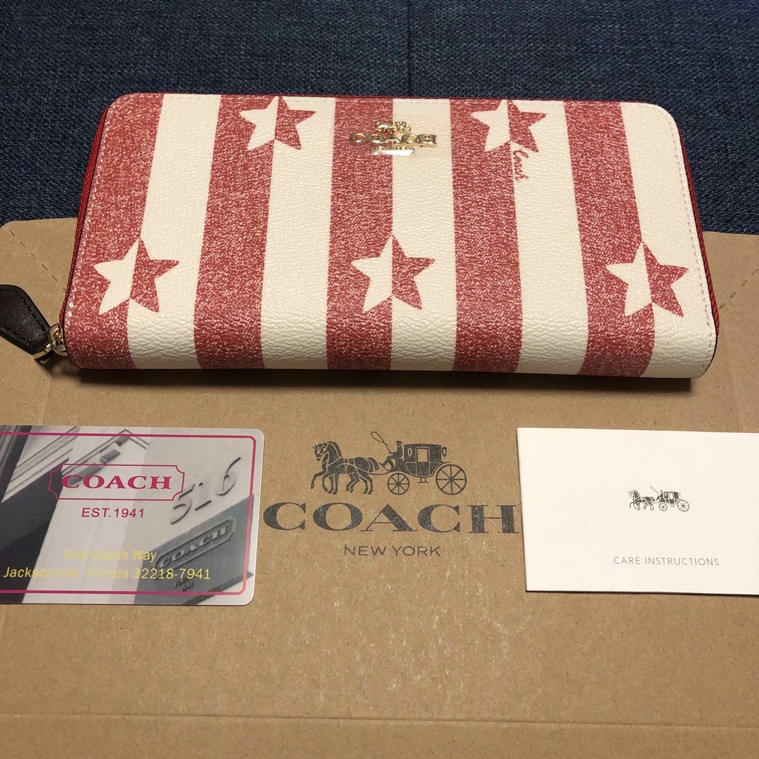COACH - ☆新品未使用☆COACHコーチ長財布 スター柄 レッド×ホワイト色