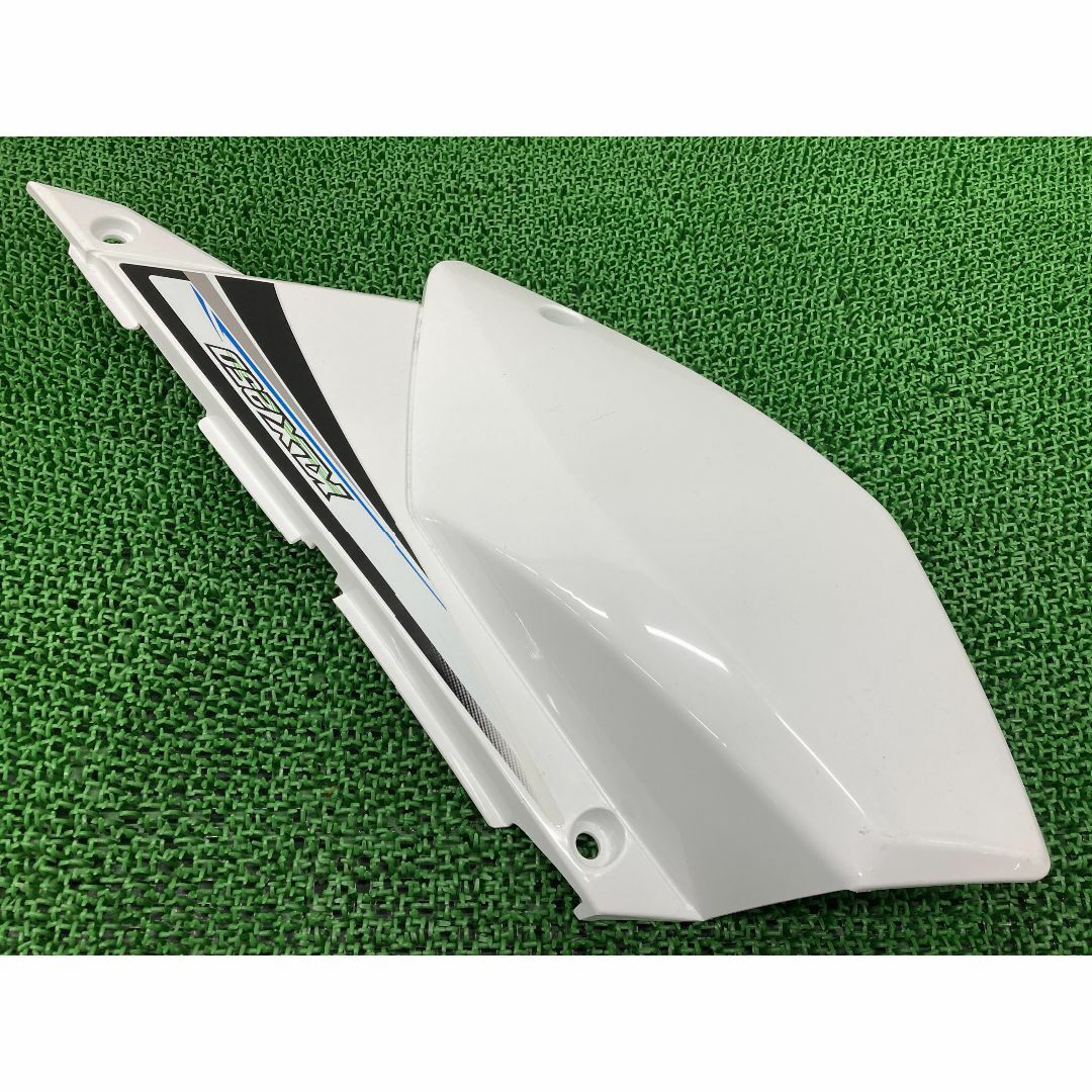 DトラッカーX KLX250 サイドカバー 右 黒 36001-0175 カワサキ 純正  バイク 部品 LX250V LX250S 割れ欠けなし そのまま使える 車検 Genuine:22100681