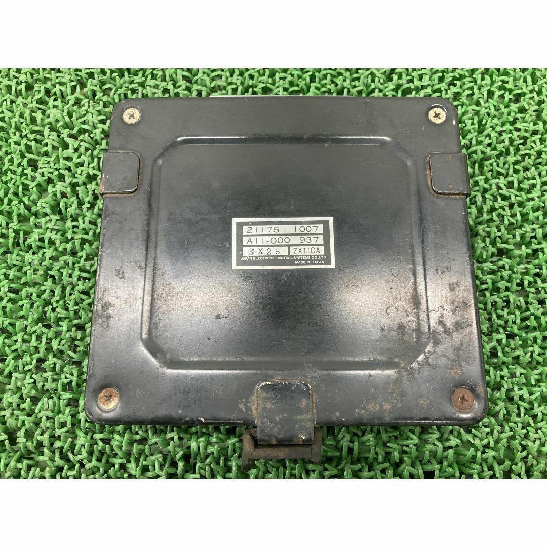 GPZ1100 ECU カワサキ 純正  バイク 部品 ZXT10A ECM GPｚ1100 コントロールユニット 機能的問題なし 車検 Genuine:22313549