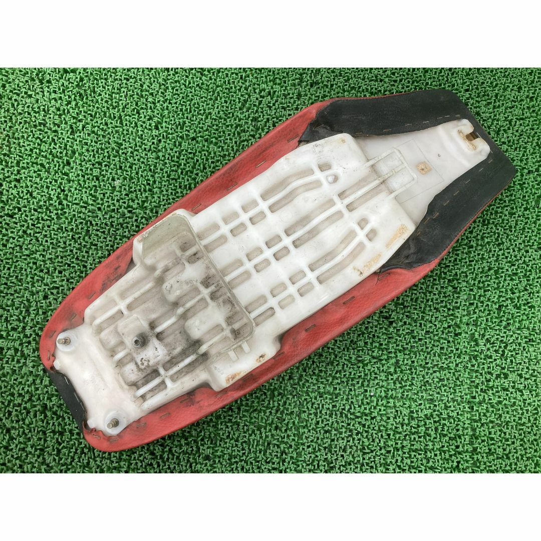 xr100モタード 純正シート 黒色